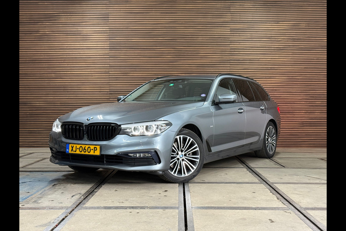 BMW 5 Serie Touring 520i High Executive Sportline | Leer | 360° Camera | Trekhaak BMW 5 Serie Touring 520i High Executive Sportline | Leer | 360° Camera | Trekhaak