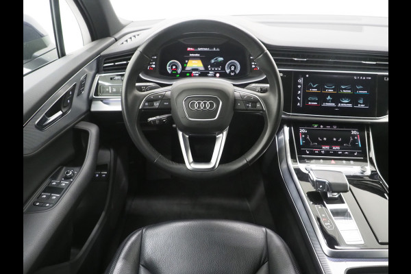 Audi Q7 55 TFSIe Quattro | Virtual Cockpit | Luchtvering | Camera | Adaptive Cruise | Trekhaak
