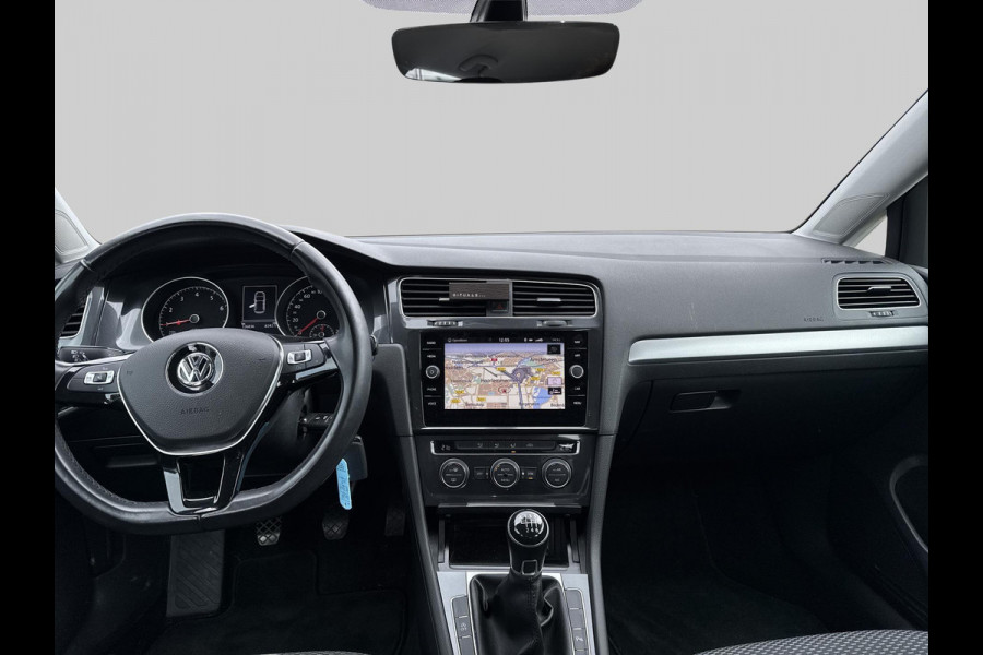 Volkswagen Golf 1.0 TSI Trendline | navigatie |  Apple Carplay/Android Auto | climate control