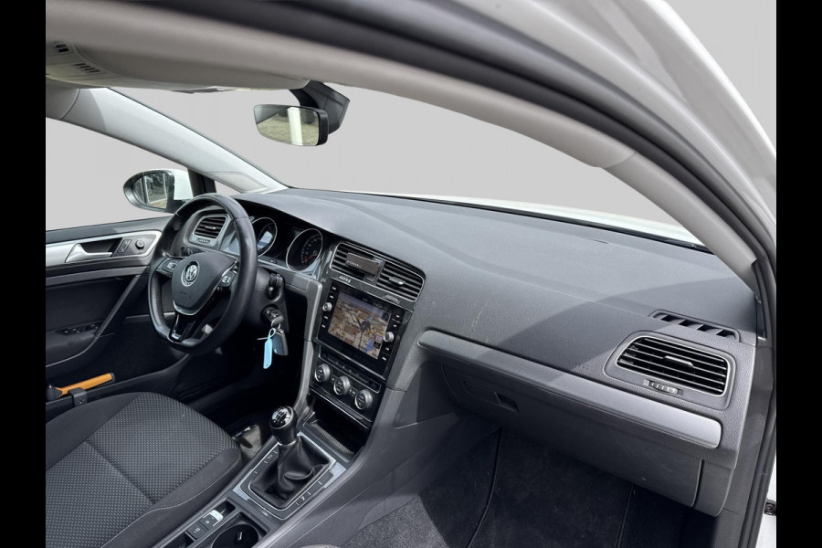 Volkswagen Golf 1.0 TSI Trendline | navigatie |  Apple Carplay/Android Auto | climate control