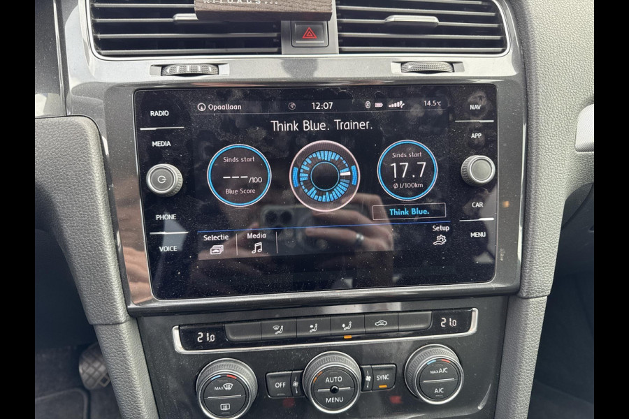 Volkswagen Golf 1.0 TSI Trendline | navigatie |  Apple Carplay/Android Auto | climate control