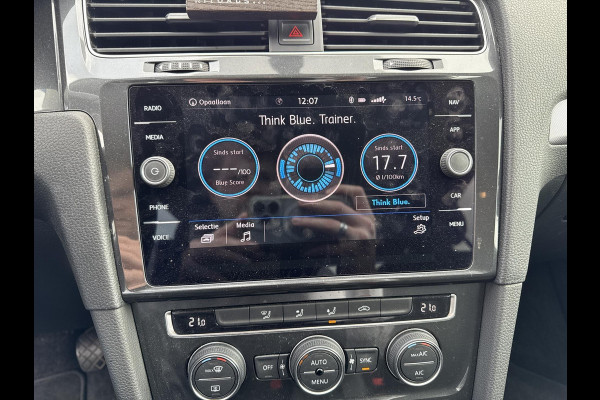 Volkswagen Golf 1.0 TSI Trendline | navigatie |  Apple Carplay/Android Auto | climate control
