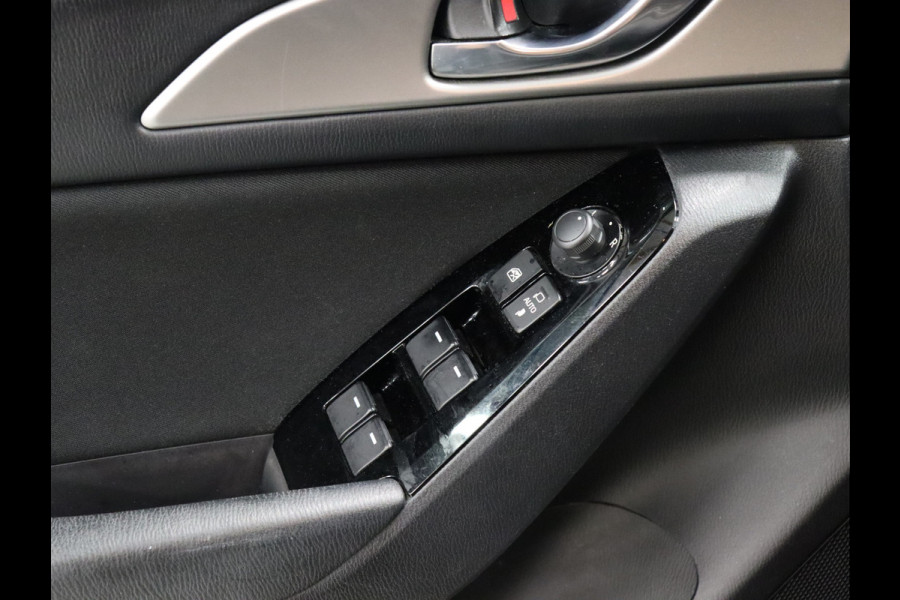 Mazda 3 2.0 SkyActiv-G 120 SkyLease GT [APPLE CARPLAY, LED, PDC V+A, STOEL- EN STUURVERWARMING, CRUISE CONTROL, CLIMATE CONTROL, NAVIGATIE, NIEUWSTAAT]