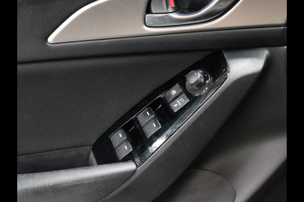 Mazda 3 2.0 SkyActiv-G 120 SkyLease GT [APPLE CARPLAY, LED, PDC V+A, STOEL- EN STUURVERWARMING, CRUISE CONTROL, CLIMATE CONTROL, NAVIGATIE, NIEUWSTAAT]