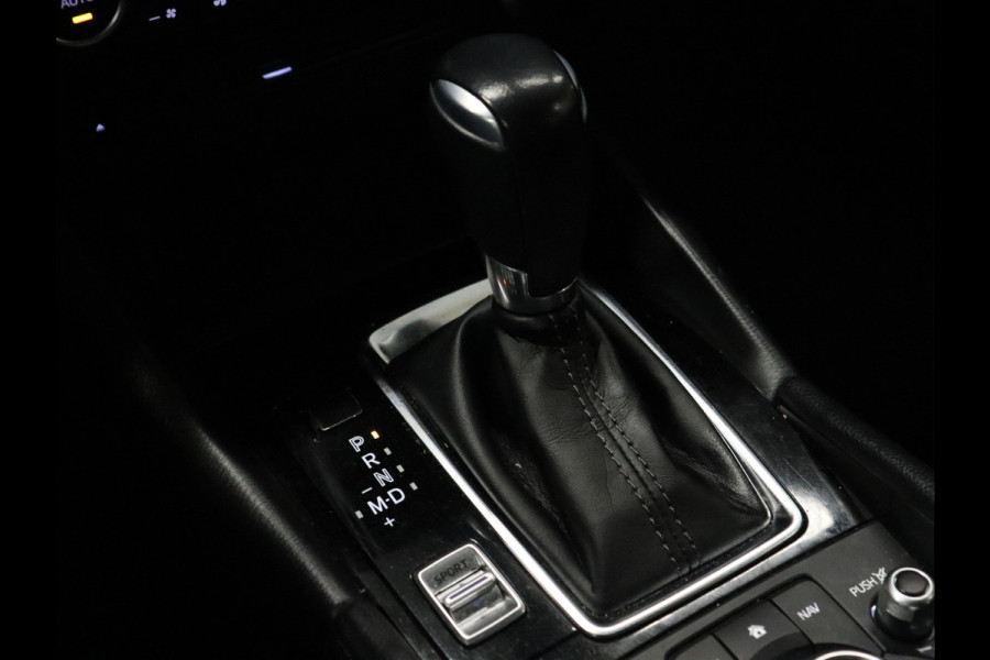 Mazda 3 2.0 SkyActiv-G 120 SkyLease GT [APPLE CARPLAY, LED, PDC V+A, STOEL- EN STUURVERWARMING, CRUISE CONTROL, CLIMATE CONTROL, NAVIGATIE, NIEUWSTAAT]
