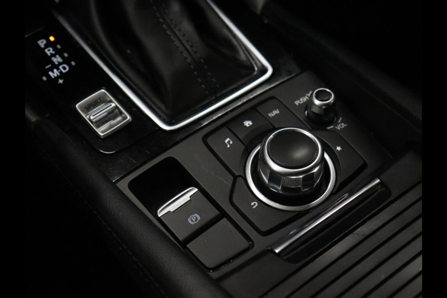 Mazda 3 2.0 SkyActiv-G 120 SkyLease GT [APPLE CARPLAY, LED, PDC V+A, STOEL- EN STUURVERWARMING, CRUISE CONTROL, CLIMATE CONTROL, NAVIGATIE, NIEUWSTAAT]