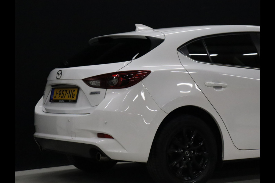 Mazda 3 2.0 SkyActiv-G 120 SkyLease GT [APPLE CARPLAY, LED, PDC V+A, STOEL- EN STUURVERWARMING, CRUISE CONTROL, CLIMATE CONTROL, NAVIGATIE, NIEUWSTAAT]