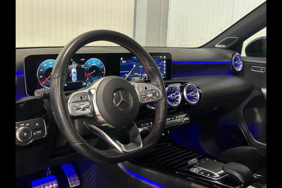 Mercedes-Benz A-Klasse 220 AMG Line | AMBIANCE | NIGHT | BURMESTER | CAMERA | LED