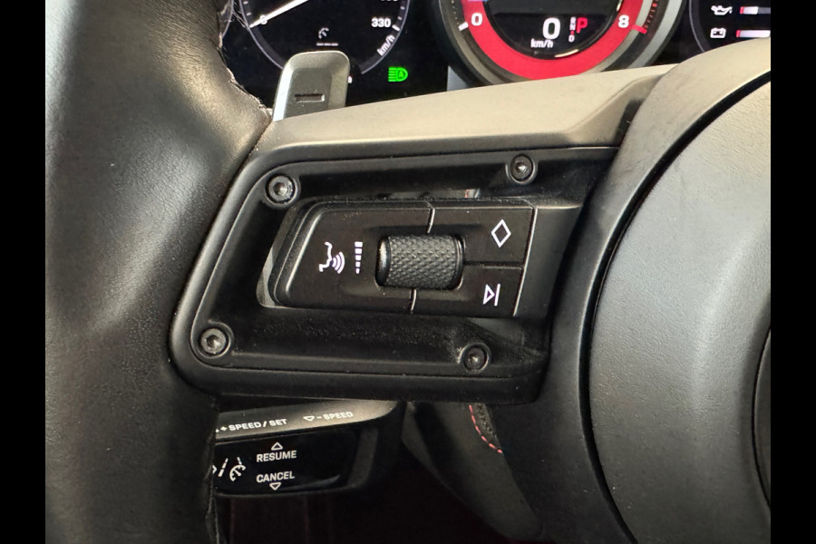 Porsche 911 3.0 Carrera GTS AUT. PANORAMADAK NAVIGATIE APPLE CARPLAY STOELVERWARMING CAMERA PDC AIRCO CRUISE