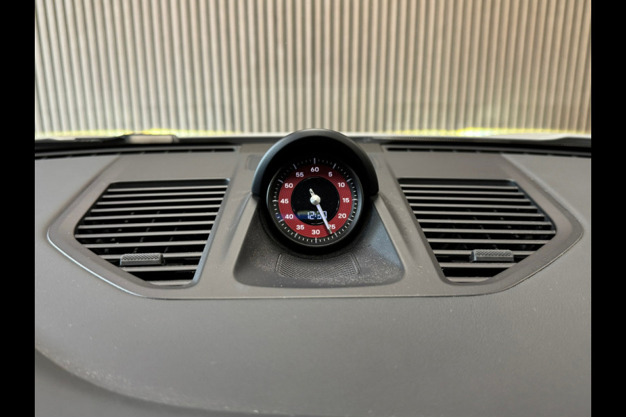 Porsche 911 3.0 Carrera GTS AUT. PANORAMADAK NAVIGATIE APPLE CARPLAY STOELVERWARMING CAMERA PDC AIRCO CRUISE
