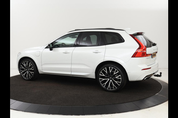 Volvo XC60 2.0 Recharge T6 AWD R Design | Panoramadak | Head-Up | Stoel & stuurverwarming | Camera | Adaptive cruise | Trekhaak | Harman/Kardon | Navigatie | Full LED | 22'' lichtmetalen velgen