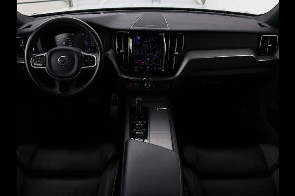 Volvo XC60 2.0 Recharge T6 AWD R Design | Panoramadak | Head-Up | Stoel & stuurverwarming | Camera | Adaptive cruise | Trekhaak | Harman/Kardon | Navigatie | Full LED | 22'' lichtmetalen velgen