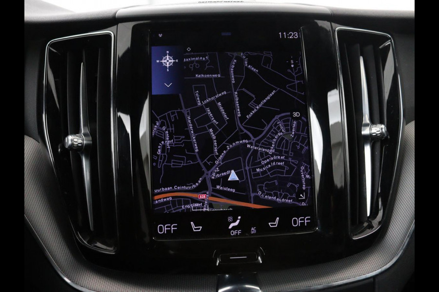 Volvo XC60 2.0 Recharge T6 AWD R Design | Panoramadak | Head-Up | Stoel & stuurverwarming | Camera | Adaptive cruise | Trekhaak | Harman/Kardon | Navigatie | Full LED | 22'' lichtmetalen velgen