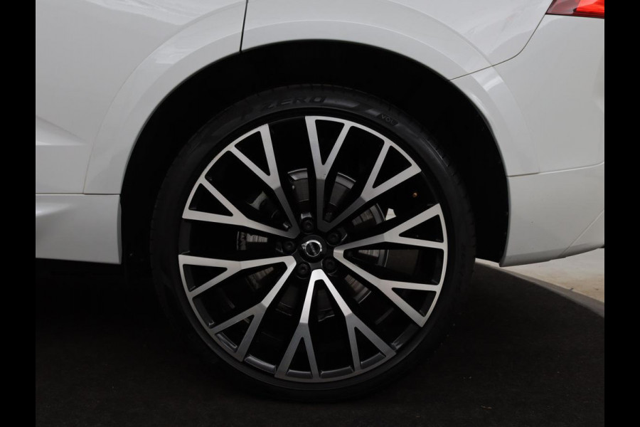 Volvo XC60 2.0 Recharge T6 AWD R Design | Panoramadak | Head-Up | Stoel & stuurverwarming | Camera | Adaptive cruise | Trekhaak | Harman/Kardon | Navigatie | Full LED | 22'' lichtmetalen velgen
