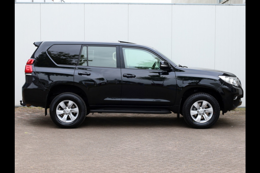 Toyota Land Cruiser 2.8 D-4D Blind Van | Leder | 3500 kg Trekgewicht | Schuifdak