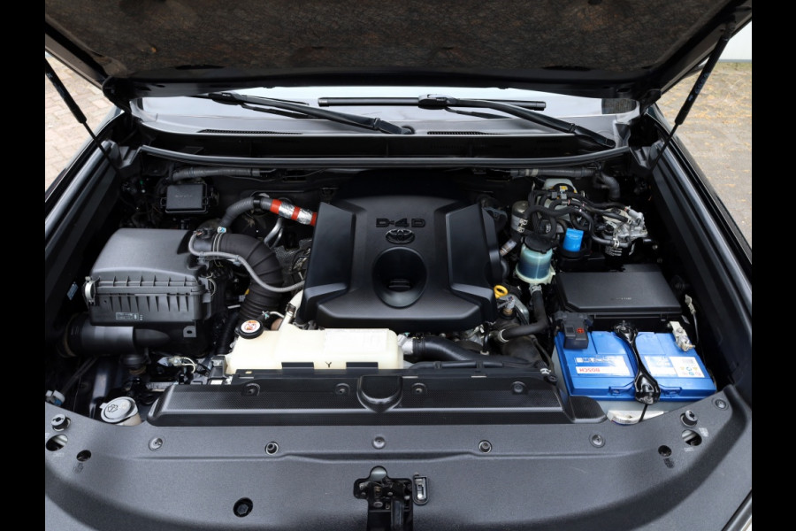 Toyota Land Cruiser 2.8 D-4D Blind Van | Leder | 3500 kg Trekgewicht | Schuifdak