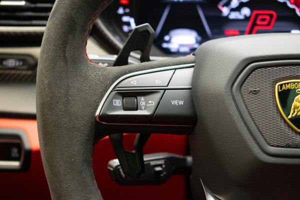 Lamborghini Urus 4.0 V8 |Pano|TwoTone|Massage|23Inch|HUD|B&O|