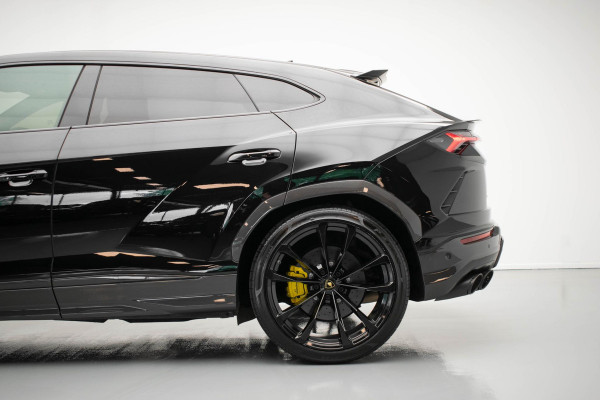 Lamborghini Urus 4.0 V8 |Pano|TwoTone|Massage|23Inch|HUD|B&O|