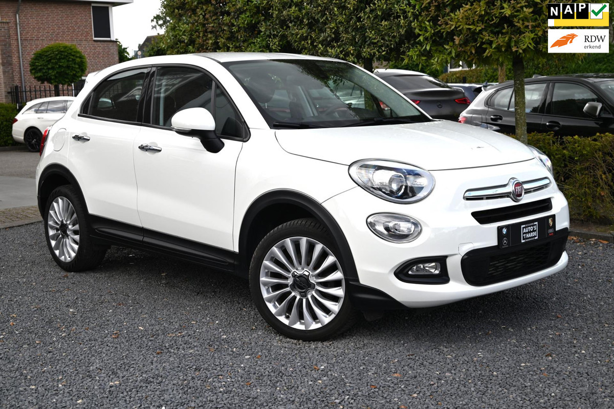 Fiat 500X 1.4 Turbo MultiAir Lounge 140 PK Aut. Xenon Camera Half/Leer Keyless 18'' Fiat 500X 1.4 Turbo MultiAir Lounge 140 PK Aut. Xenon Camera Half/Leer Keyless 18''
