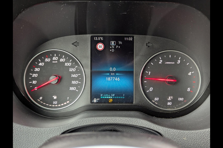 Mercedes-Benz Sprinter 319 3.0 CDI AUT L2H1 LED MBUX 3500KG TREKHAAK