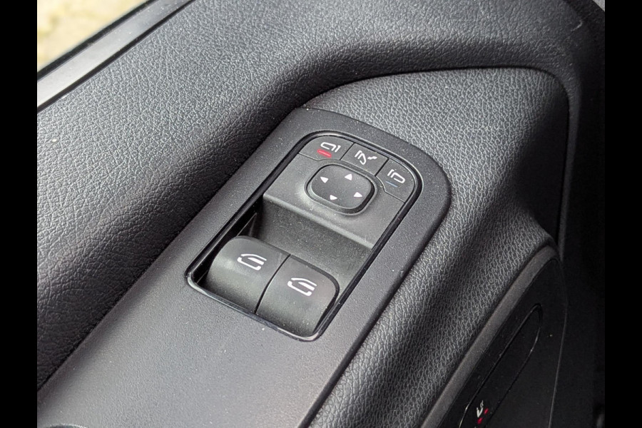 Mercedes-Benz Sprinter 319 3.0 CDI AUT L2H1 LED MBUX 3500KG TREKHAAK