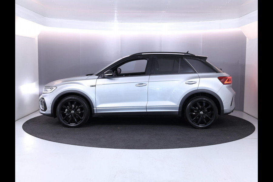 Volkswagen T-Roc 1.5 TSI R-Line 150 pk Automaat (DSG) | Navigatie | Parkeersensoren (Park assist) | Achteruitrijcamera | Matrix LED koplampen | Stoelverwarming | Black Style pakket | R-Line |