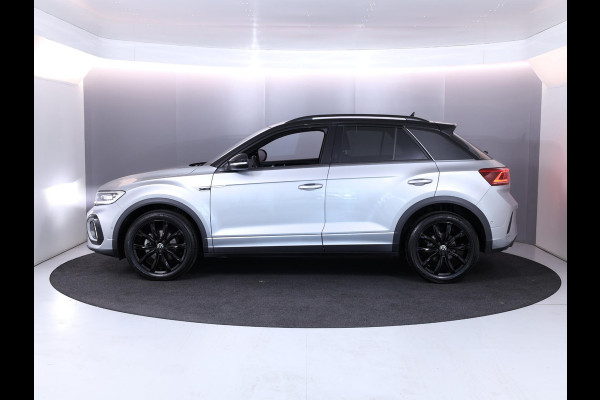 Volkswagen T-Roc 1.5 TSI R-Line 150 pk Automaat (DSG) | Navigatie | Parkeersensoren (Park assist) | Achteruitrijcamera | Matrix LED koplampen | Stoelverwarming | Black Style pakket | R-Line |