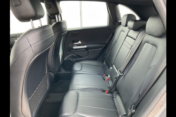 Mercedes-Benz B-Klasse 180 Business Solution Luxury Automaat Pano Leder Adap.Cruise Vol Opties!