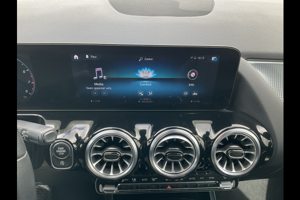 Mercedes-Benz B-Klasse 180 Business Solution Luxury Automaat Pano Leder Adap.Cruise Vol Opties!