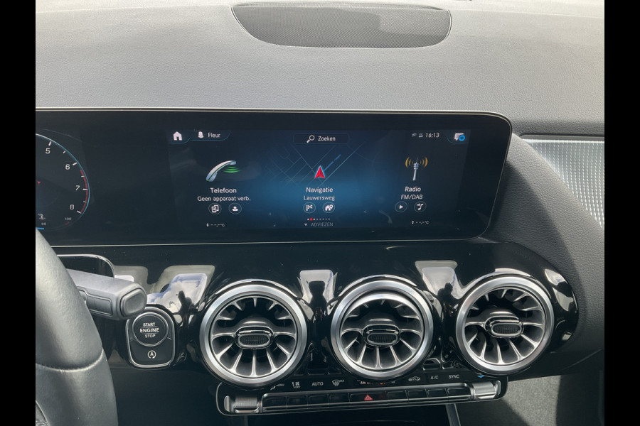 Mercedes-Benz B-Klasse 180 Business Solution Luxury Automaat Pano Leder Adap.Cruise Vol Opties!