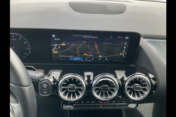 Mercedes-Benz B-Klasse 180 Business Solution Luxury Automaat Pano Leder Adap.Cruise Vol Opties!