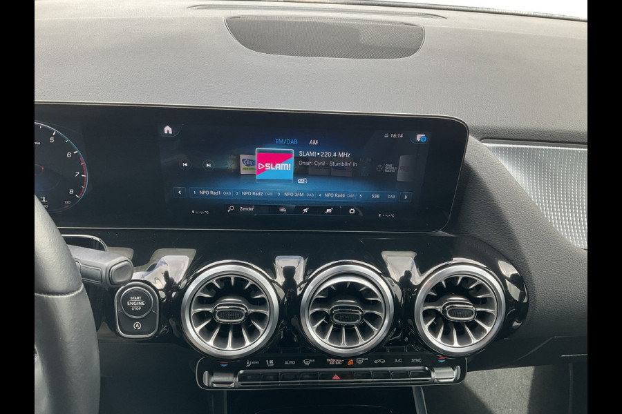 Mercedes-Benz B-Klasse 180 Business Solution Luxury Automaat Pano Leder Adap.Cruise Vol Opties!