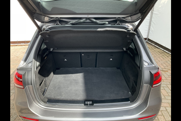 Mercedes-Benz B-Klasse 180 Business Solution Luxury Automaat Pano Leder Adap.Cruise Vol Opties!
