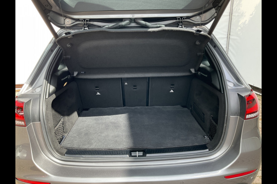 Mercedes-Benz B-Klasse 180 Business Solution Luxury Automaat Pano Leder Adap.Cruise Vol Opties!