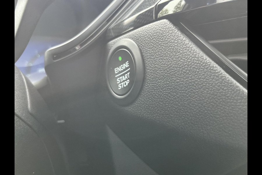 Ford Kuga 2.5 PHEV ST-Line X 225pk | Driver Assistance Pack | Wegklapbare Trekhaak | Winterpack | Verlengde Fabrieksgarantie tot 05-2028