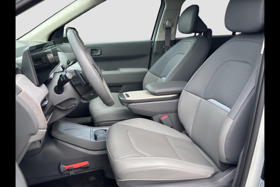 Kia EV3 Plus Advanced 81.4 kWh | Direct Leverbaar | Climate Control | Apple Carplay & Android Auto | Schuif- / Kanteldak |