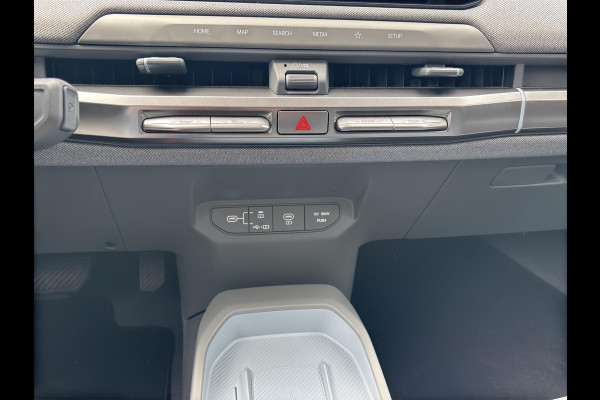 Kia EV3 Plus Advanced 81.4 kWh | Direct Leverbaar | Climate Control | Apple Carplay & Android Auto | Schuif- / Kanteldak |