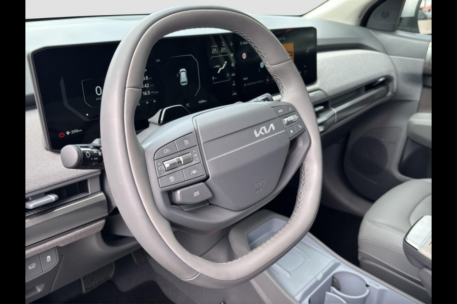 Kia EV3 Plus Advanced 81.4 kWh | Direct Leverbaar | Climate Control | Apple Carplay & Android Auto | Schuif- / Kanteldak |