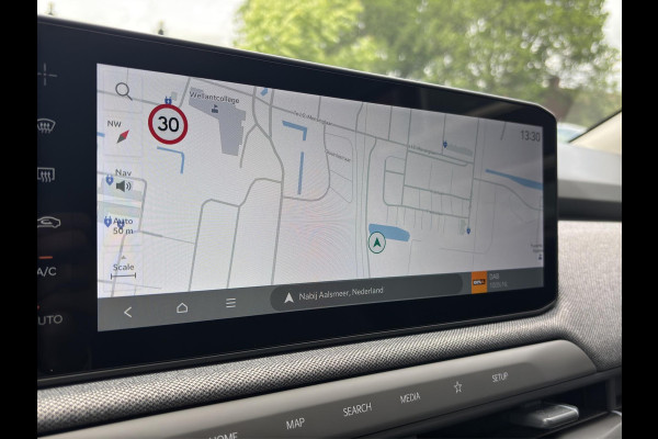 Kia EV3 Plus Advanced 81.4 kWh | Direct Leverbaar | Climate Control | Apple Carplay & Android Auto | Schuif- / Kanteldak |