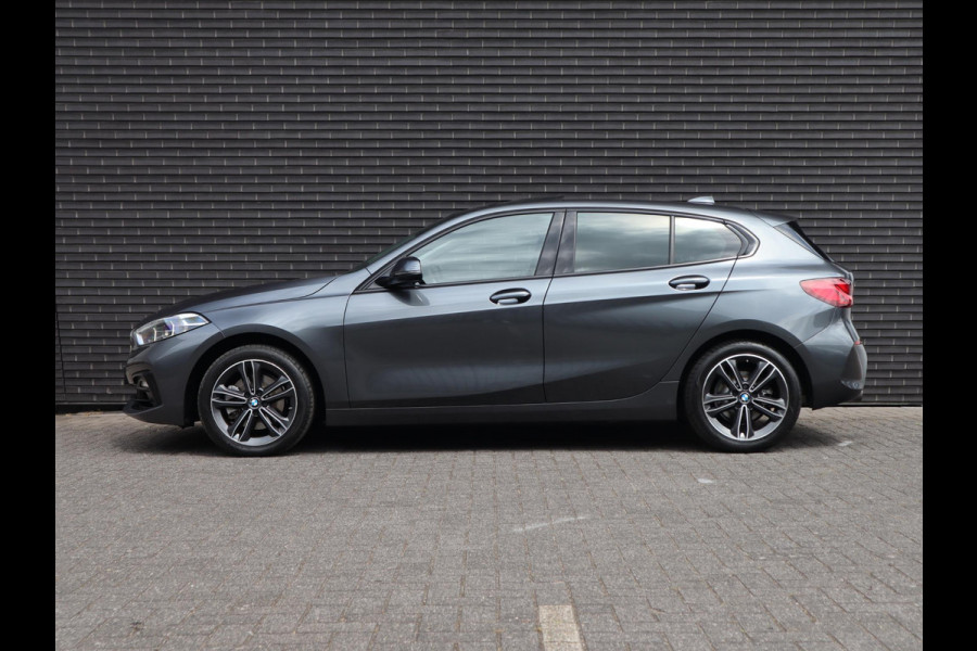 BMW 1-serie 118i Executive Edition | Pano | Sport-Line