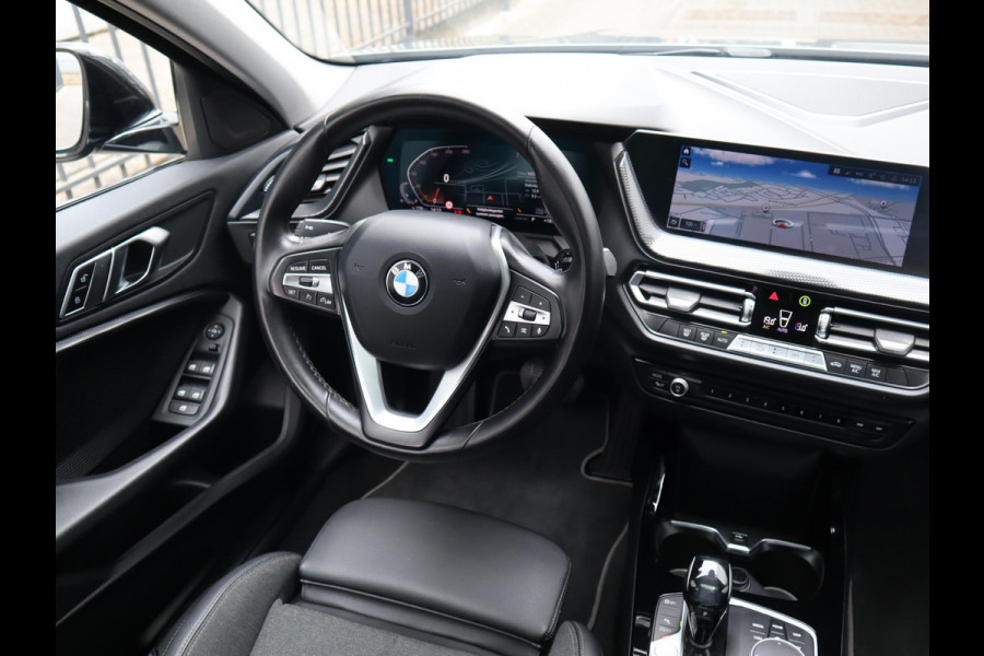 BMW 1-serie 118i Executive Edition | Pano | Sport-Line
