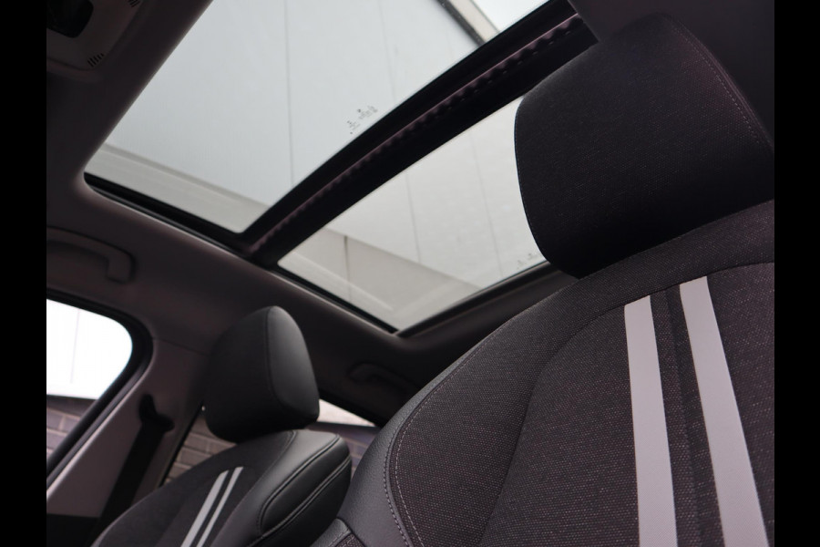 BMW 1-serie 118i Executive Edition | Pano | Sport-Line