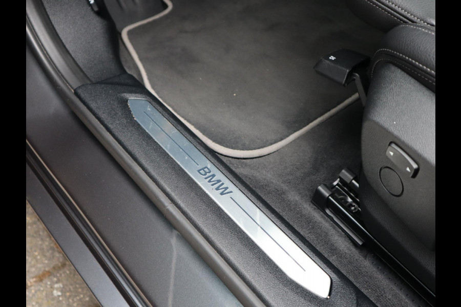 BMW 1-serie 118i Executive Edition | Pano | Sport-Line
