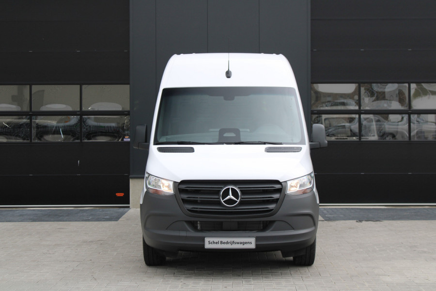 Mercedes-Benz Sprinter 317CDI L2H2 Pro - Mbux 10 - 3.5t Trekhaak - Betimmering - Camera - Carplay - Bind spot - Cruise - Smartphone integratie - Rijkla