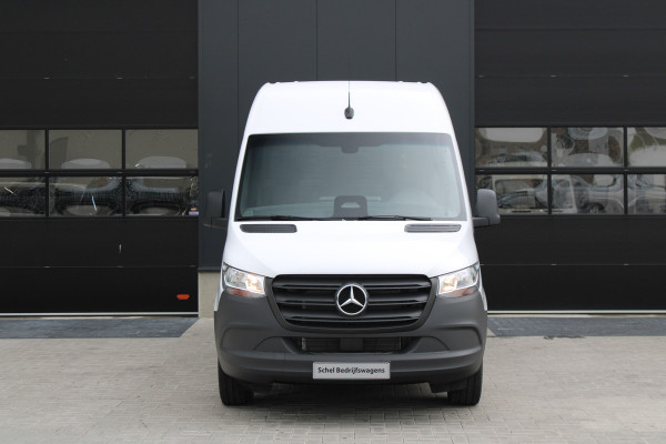Mercedes-Benz Sprinter 317CDI L2H2 Pro - Mbux 10 - 3.5t Trekhaak - Betimmering - Camera - Carplay - Bind spot - Cruise - Smartphone integratie - Rijkla