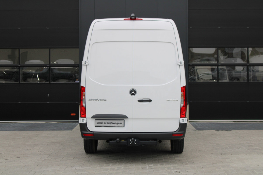Mercedes-Benz Sprinter 317CDI L2H2 Pro - Mbux 10 - 3.5t Trekhaak - Betimmering - Camera - Carplay - Bind spot - Cruise - Smartphone integratie - Rijkla