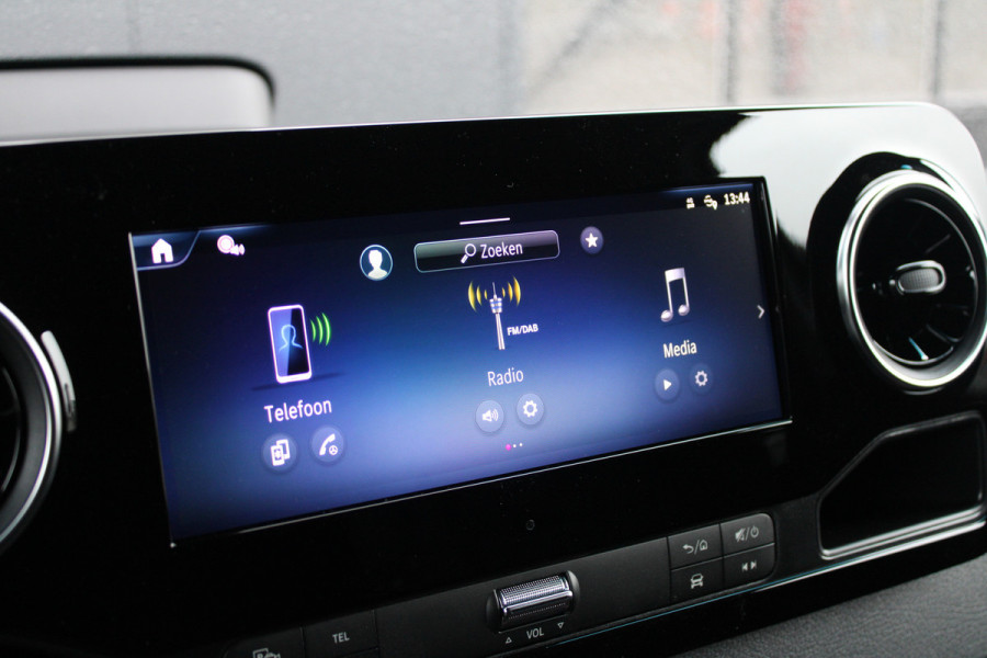 Mercedes-Benz Sprinter 317CDI L2H2 Pro - Mbux 10 - 3.5t Trekhaak - Betimmering - Camera - Carplay - Bind spot - Cruise - Smartphone integratie - Rijkla