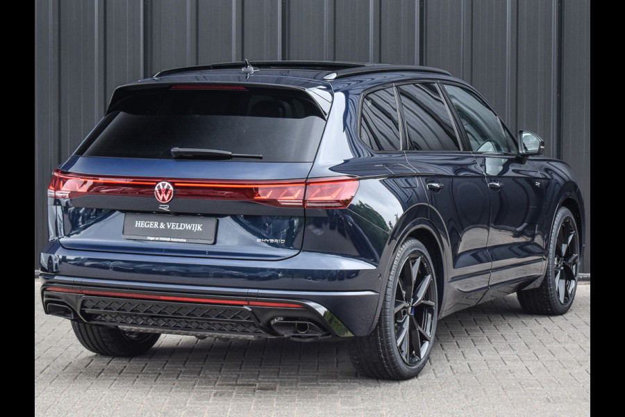 Volkswagen Touareg 3.0 TSi eHybrid 4MOTION R | HEAD-UP | DYNAUDIO | 360 CAMERA | SOFT-CLOSE | PANORAMADAK | KEYLESS ACCESS | STOELMASSAGE | TREKHAA