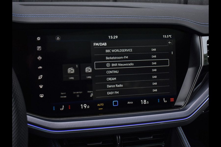 Volkswagen Touareg 3.0 TSi eHybrid 4MOTION R | HEAD-UP | DYNAUDIO | 360 CAMERA | SOFT-CLOSE | PANORAMADAK | KEYLESS ACCESS | STOELMASSAGE | TREKHAA