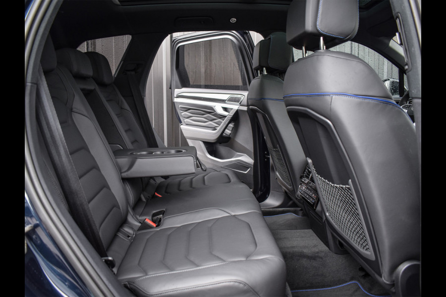 Volkswagen Touareg 3.0 TSi eHybrid 4MOTION R | HEAD-UP | DYNAUDIO | 360 CAMERA | SOFT-CLOSE | PANORAMADAK | KEYLESS ACCESS | STOELMASSAGE | TREKHAA